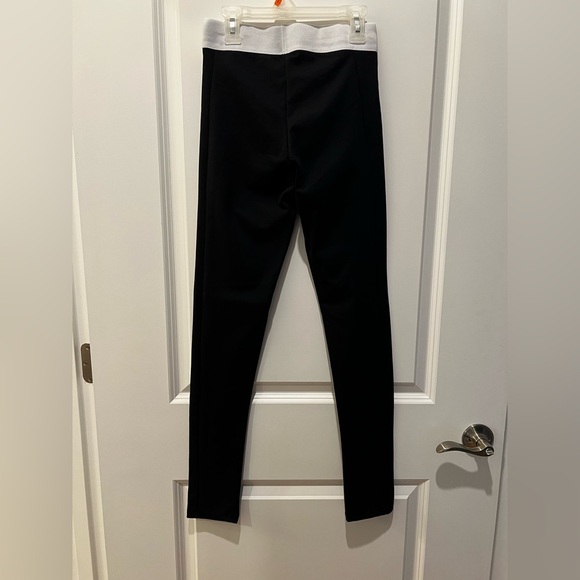 Lounge Women’s Black Leggings Size Medium NWT - Picture 4 of 6